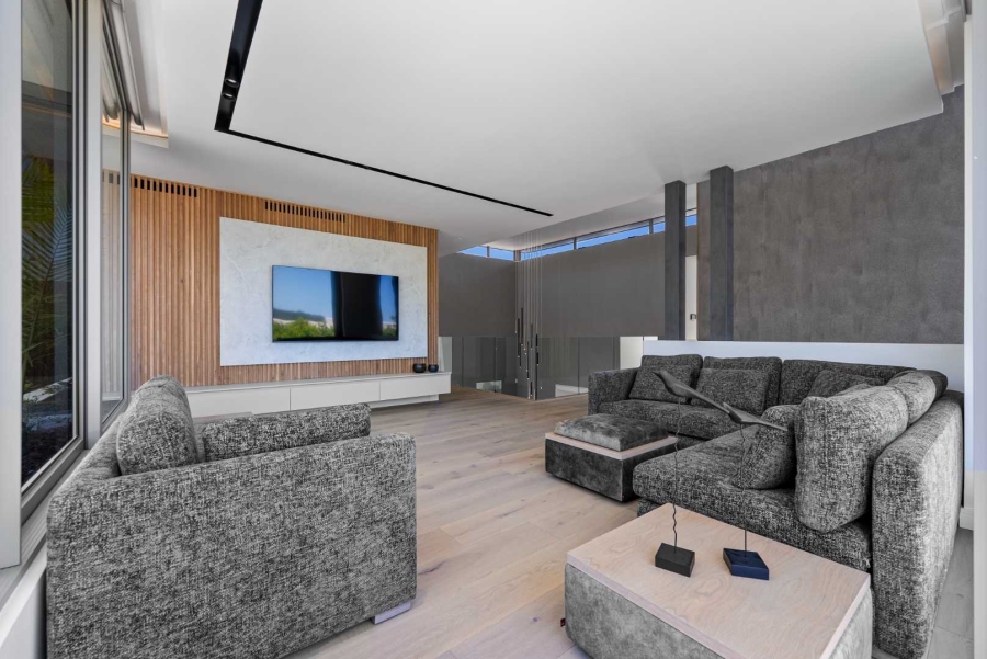 5 Bedroom Property for Sale in Camps Bay Western Cape